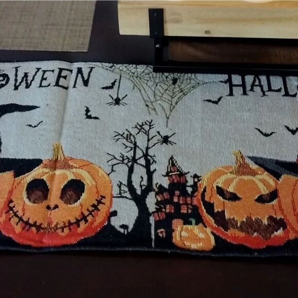 Halloween Spooky Jack O Lantern 54" Tapestry Table Runner NWOT - Picture 7 of 14